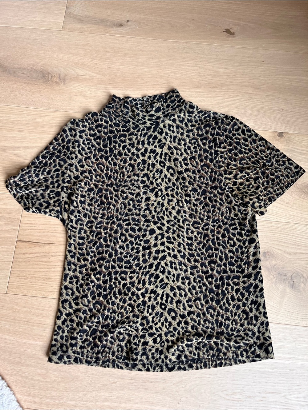Leopard Print Short Sleeve Top - Tan/Black